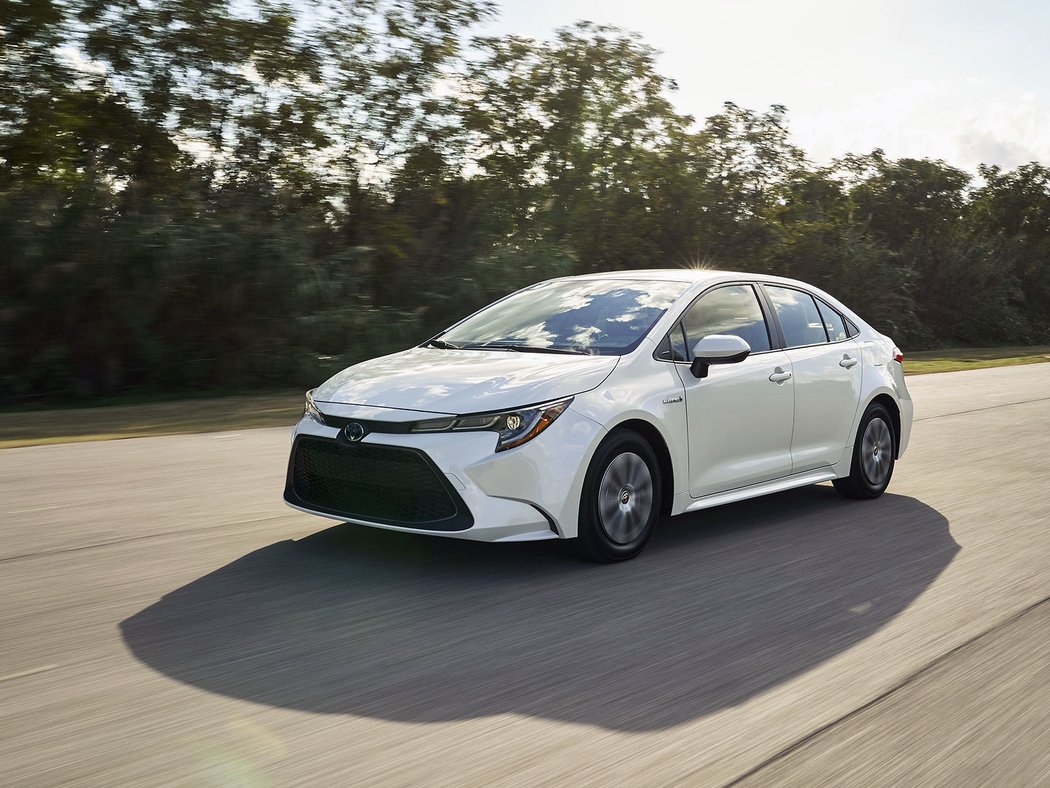 Toyota Corolla LE Hybrid Sedan