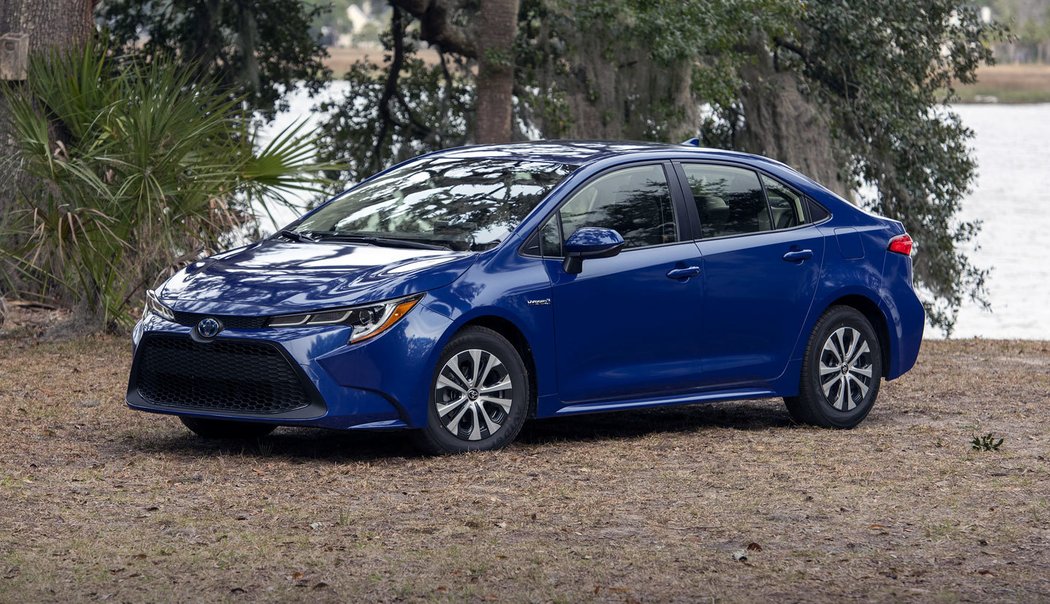 Toyota Corolla LE Hybrid Sedan