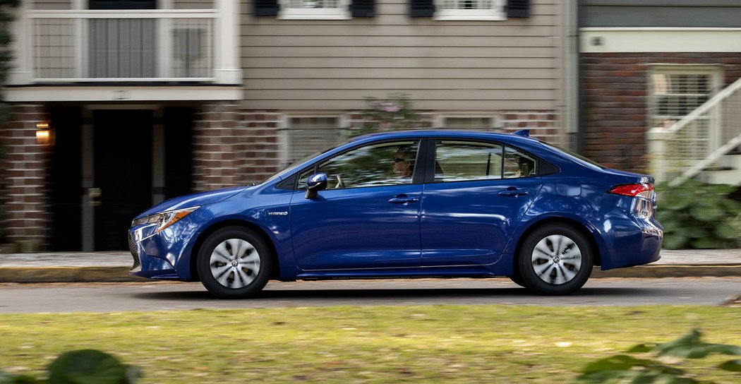 Toyota Corolla LE Hybrid Sedan