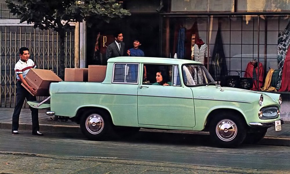 Čtyřmístný dvoudveřový pickup Toyota Coronaline se vyráběl v letech 1960 až 1964.