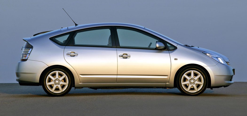 Toyota Prius (2003–2011)