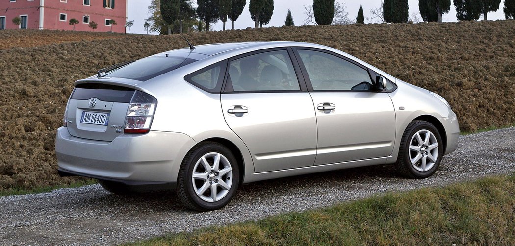 Toyota Prius (2003–2011)