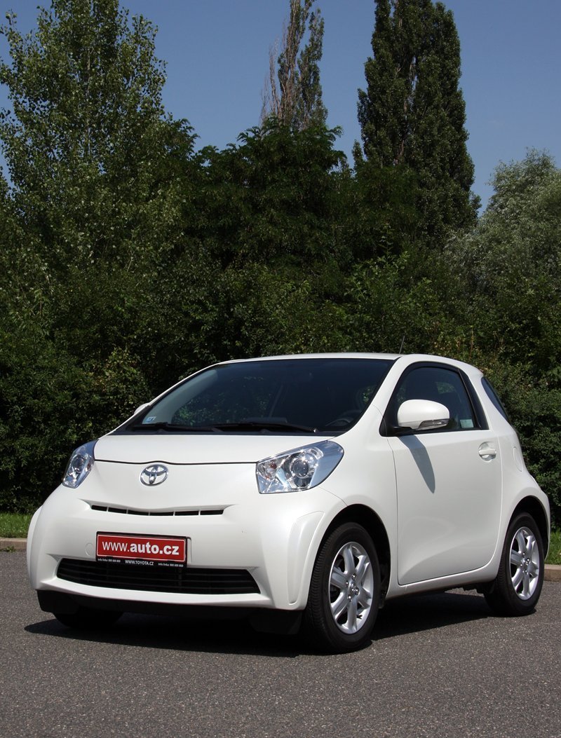 Toyota iQ