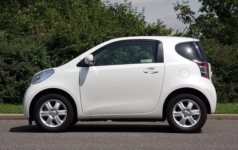 Toyota iQ