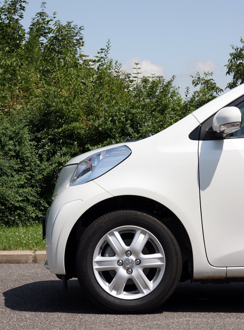 Toyota iQ