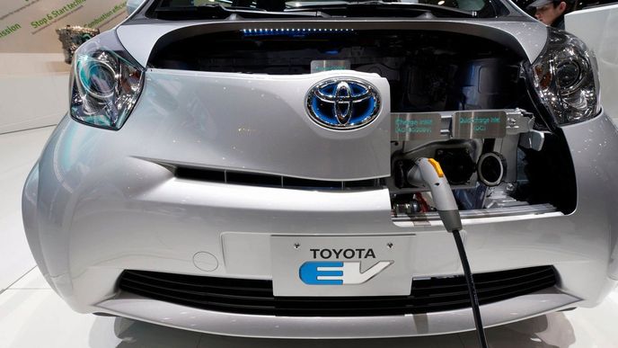 Nabíjení elektromobilu Toyota