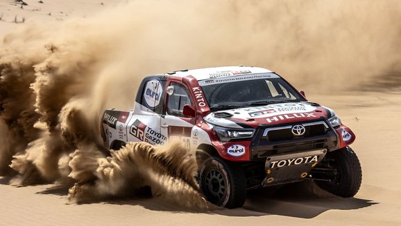 Rallye Dakar 2021 a jeho největší hvězdy: Na závod se chystá Loeb, Meeke i dakarské legendy