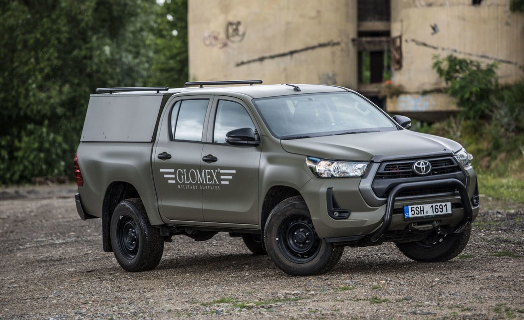 Toyota Hilux 2.4 D-4D pro Armádu České republiky