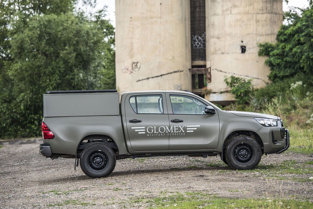 Toyota Hilux 2.4 D-4D pro Armádu České republiky