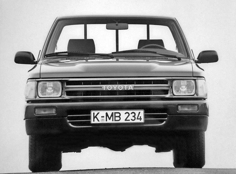 Toyota Hilux Single Cab 2WD (1989)