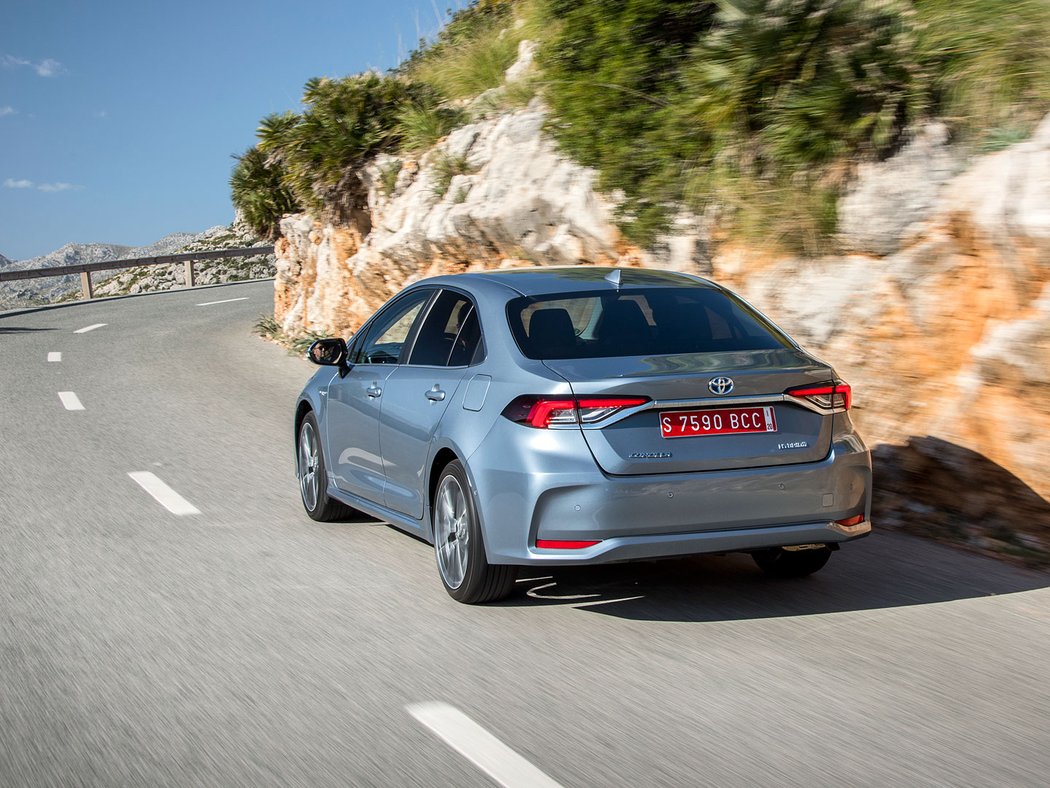 Toyota Corolla Sedan