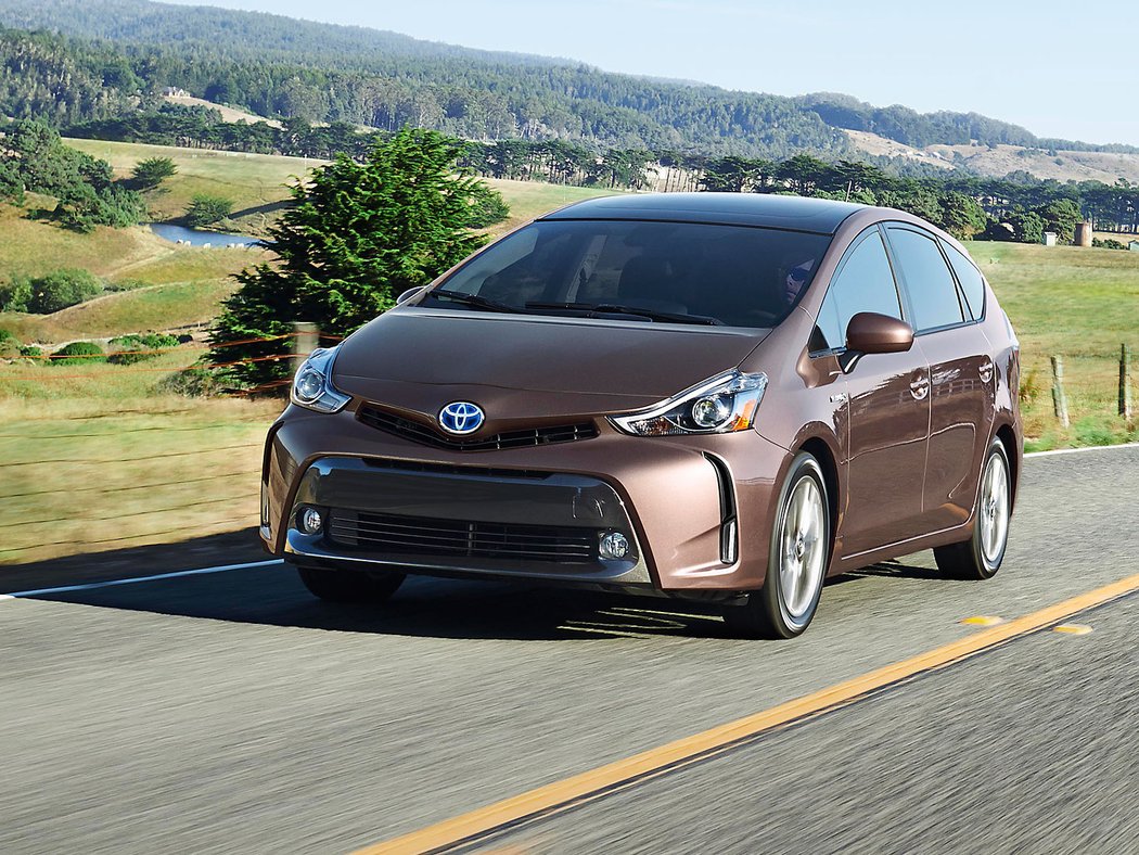 Toyota Prius v