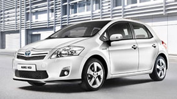 Světový automobilový trh 2010: Toyota zůstala jedničkou před GM