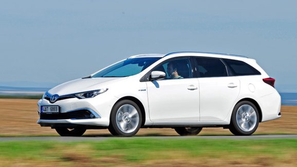 TEST Toyota Auris Touring Sports Hybrid – Doladění na všech frontách