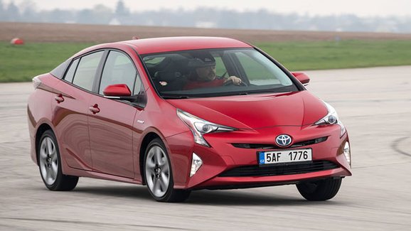 TEST Toyota Prius – Šílená tvarem, dokonalá spotřebou