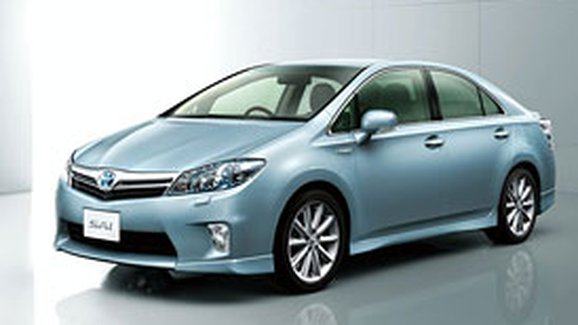 Toyota Sai: Hybrid s karoserií klasického sedanu