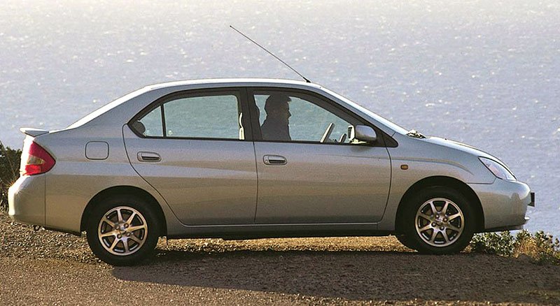 Toyota Prius (NHW11) 2000