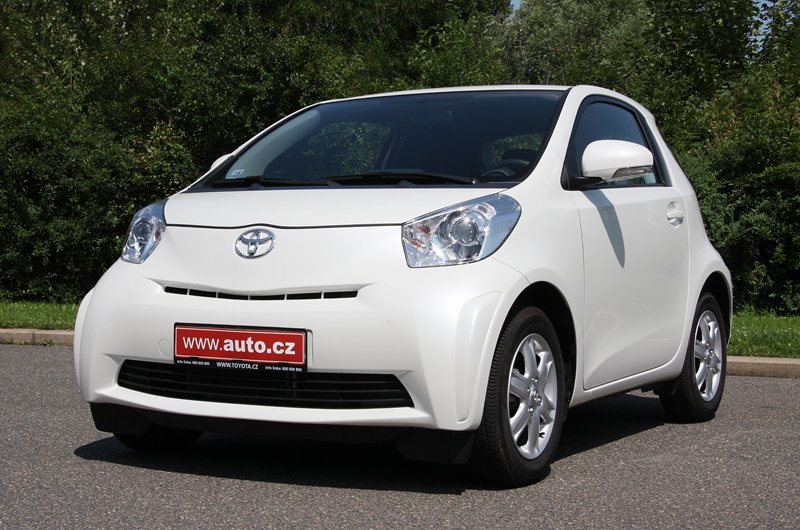 Toyota iQ