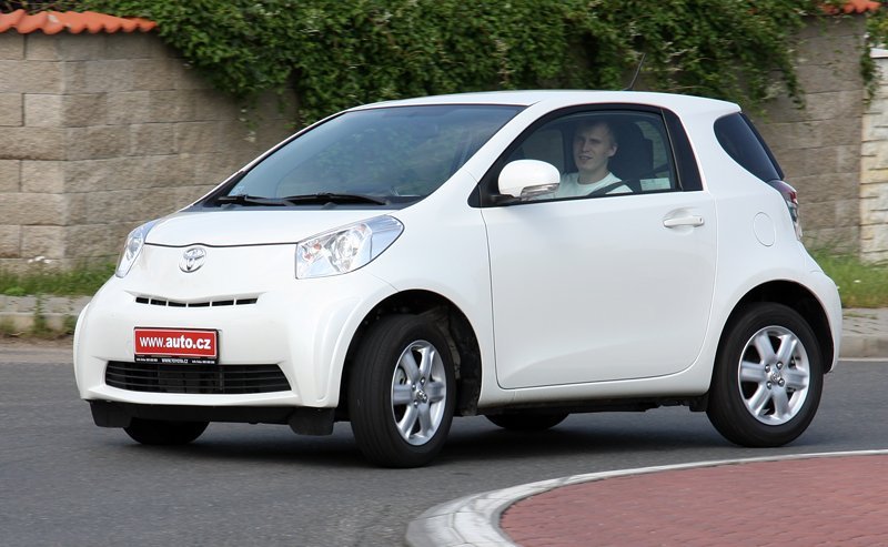 Toyota iQ