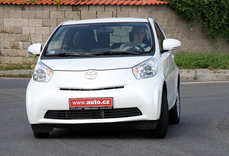 Toyota iQ