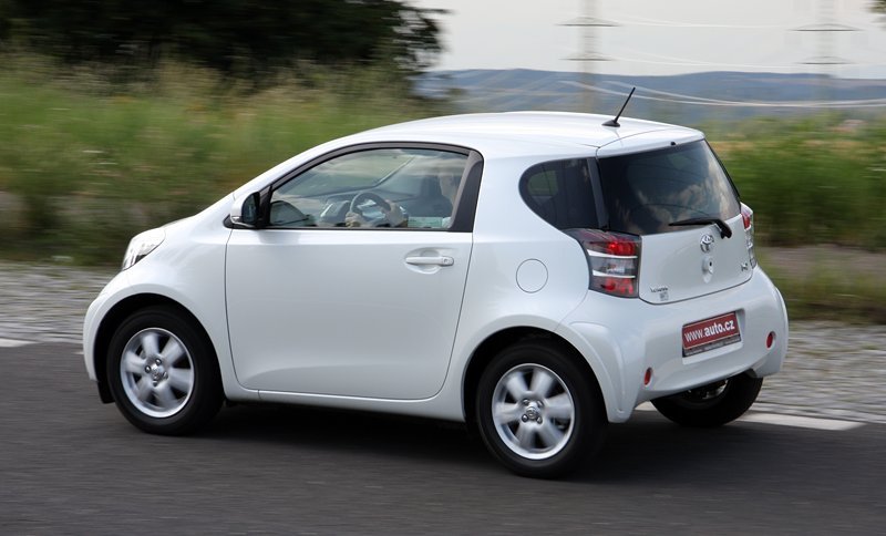 Toyota iQ