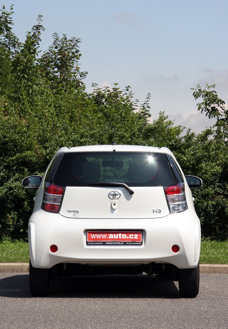 Toyota iQ