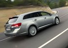 TEST Toyota Avensis 2012: První jízdní dojmy