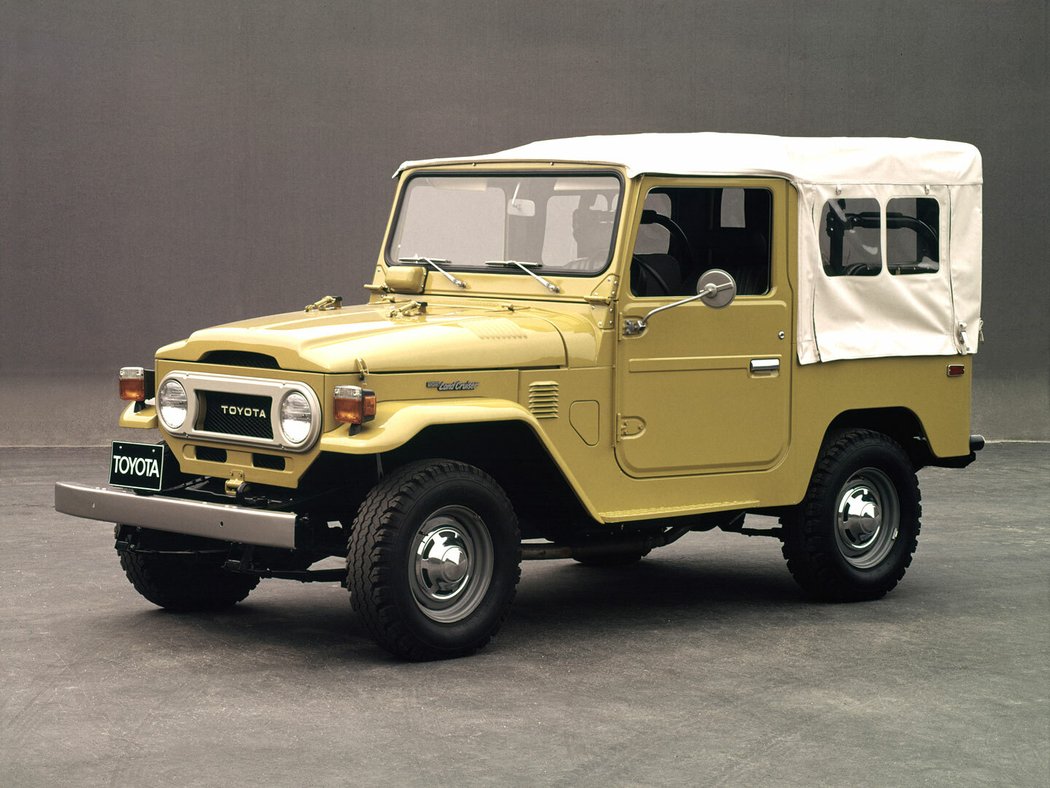 Toyota Land Cruiser Canvas Top (FJ40L) (1973–1979)