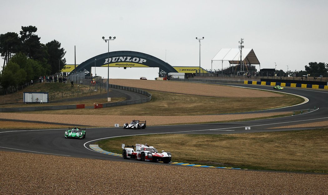 Toyota v Le Mans 2023 (test day)