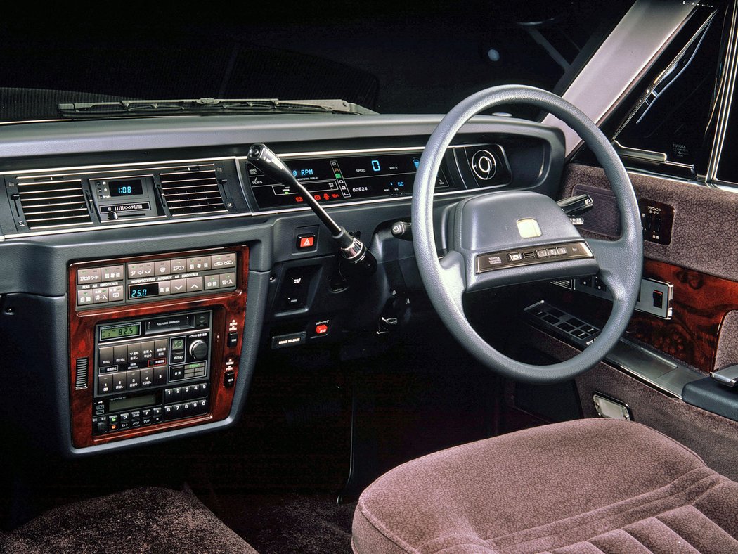 Toyota Century 1990