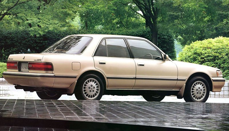 Toyota Mark II Sedan (1988)