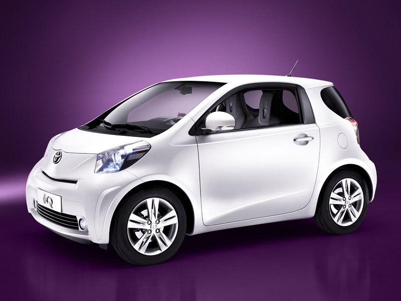 Toyota iQ