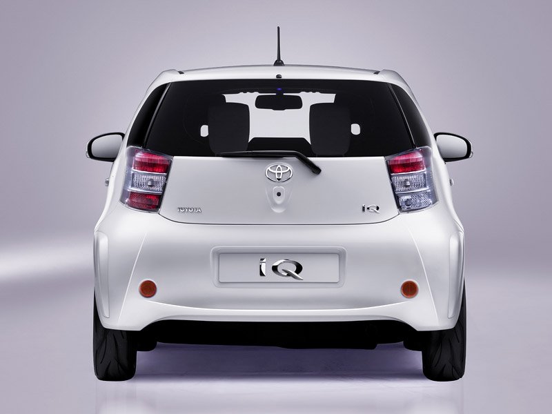 Toyota iQ