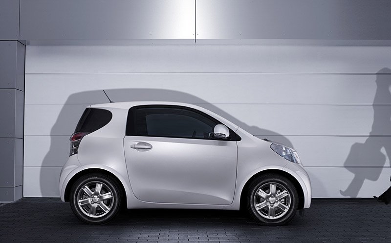 Toyota iQ