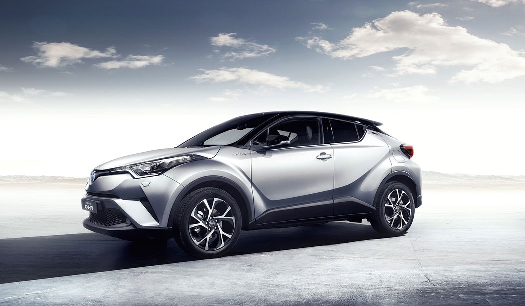 toyota nizsistredni crossover