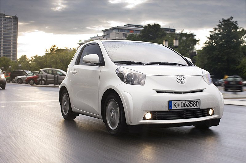 Toyota iQ