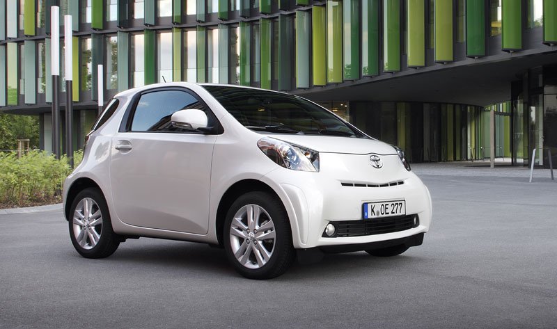 Toyota iQ