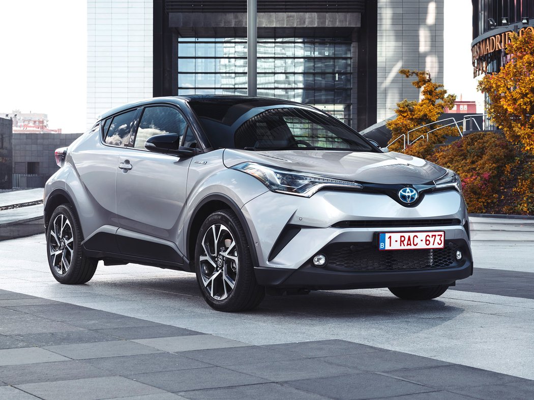 toyota novemodely crossover