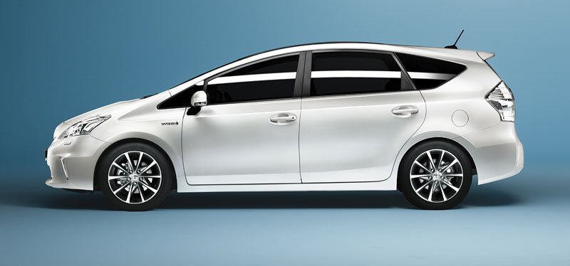 Toyota Prius v