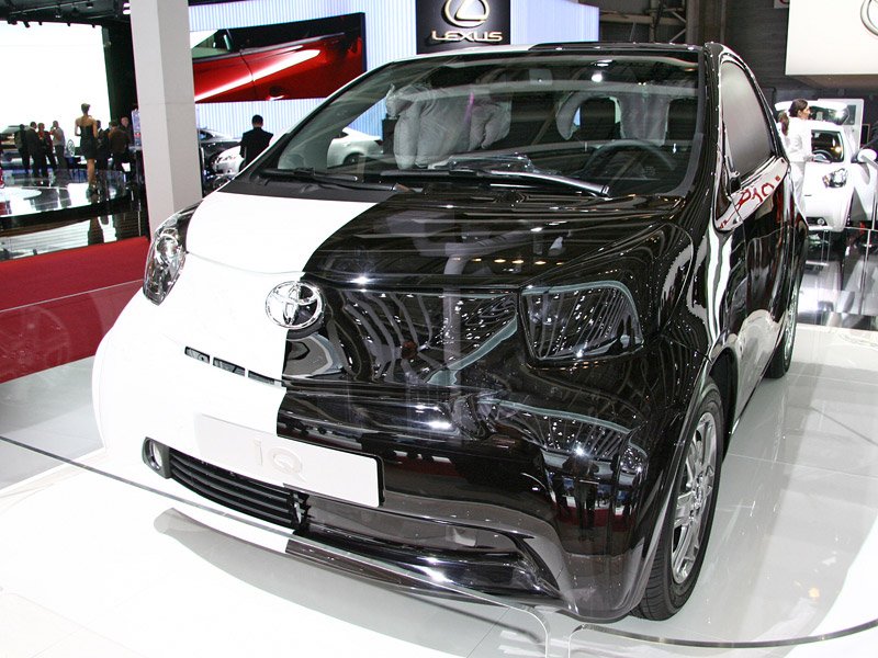 Toyota iQ