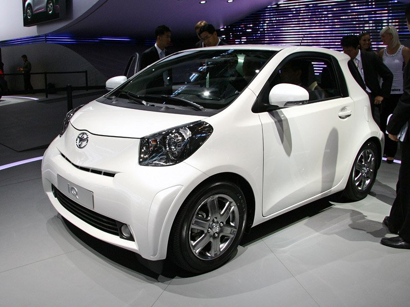 Toyota iQ