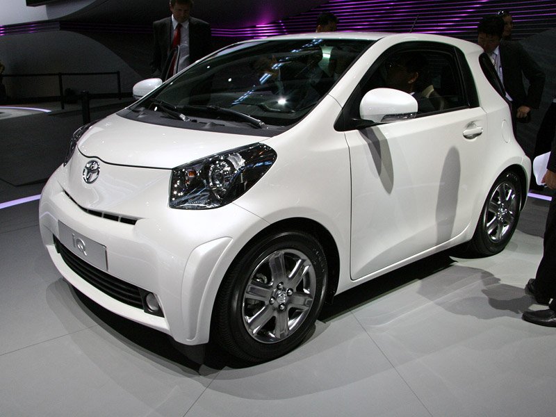 Toyota iQ