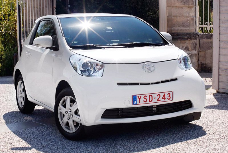 Toyota iQ