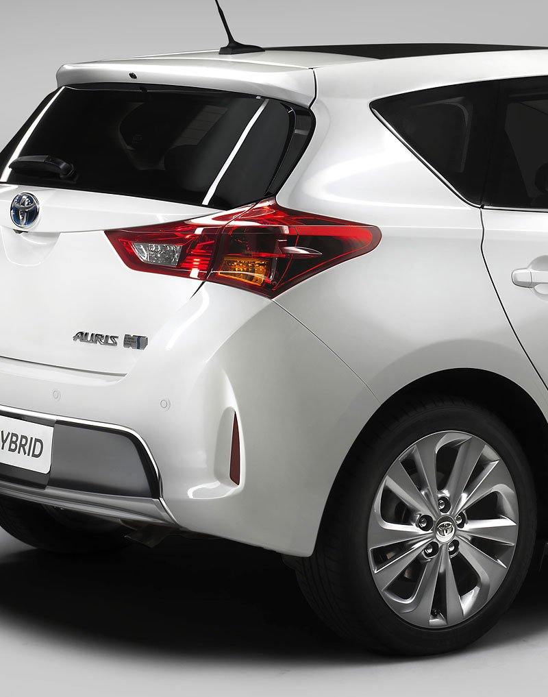 Toyota Auris 2. generace