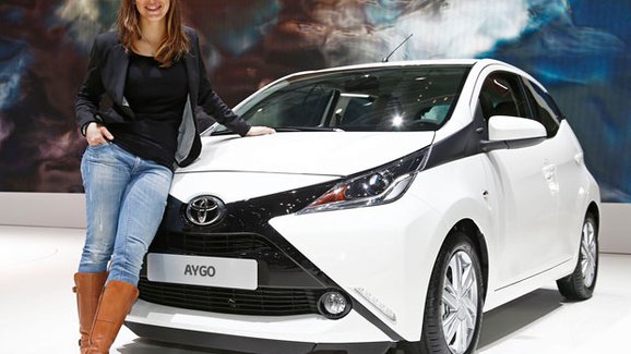 Eva Samková se v Ženevě stala majitelkou Toyoty Aygo