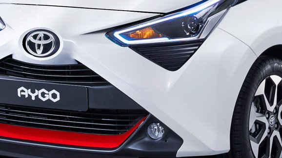 Toyota Aygo se dočká nové generace. Japonci miniautům pořád věří