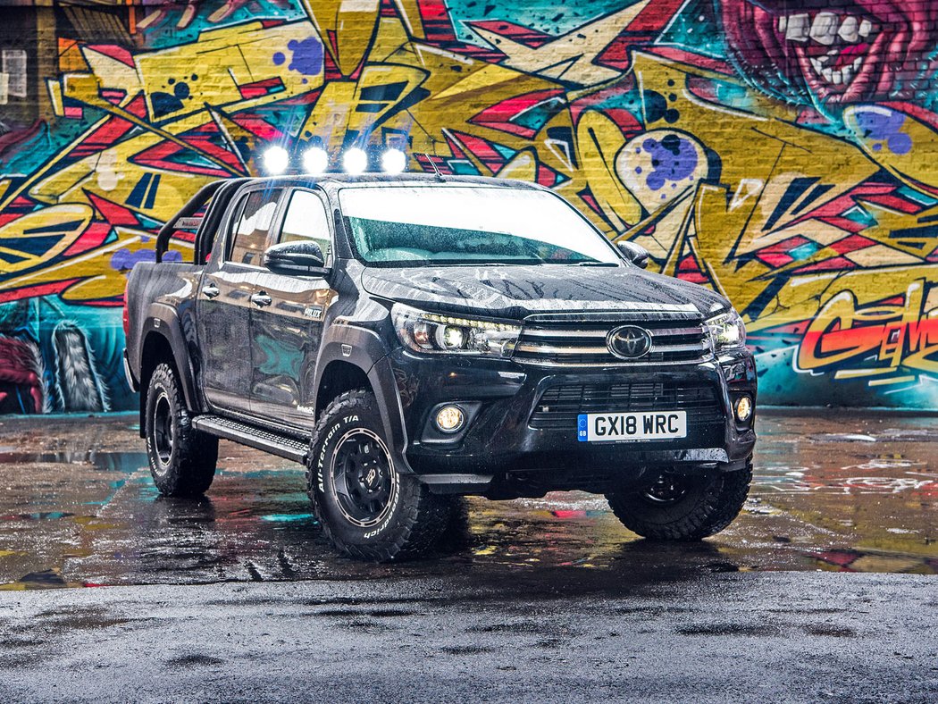 Toyota Hilux Invincible 50