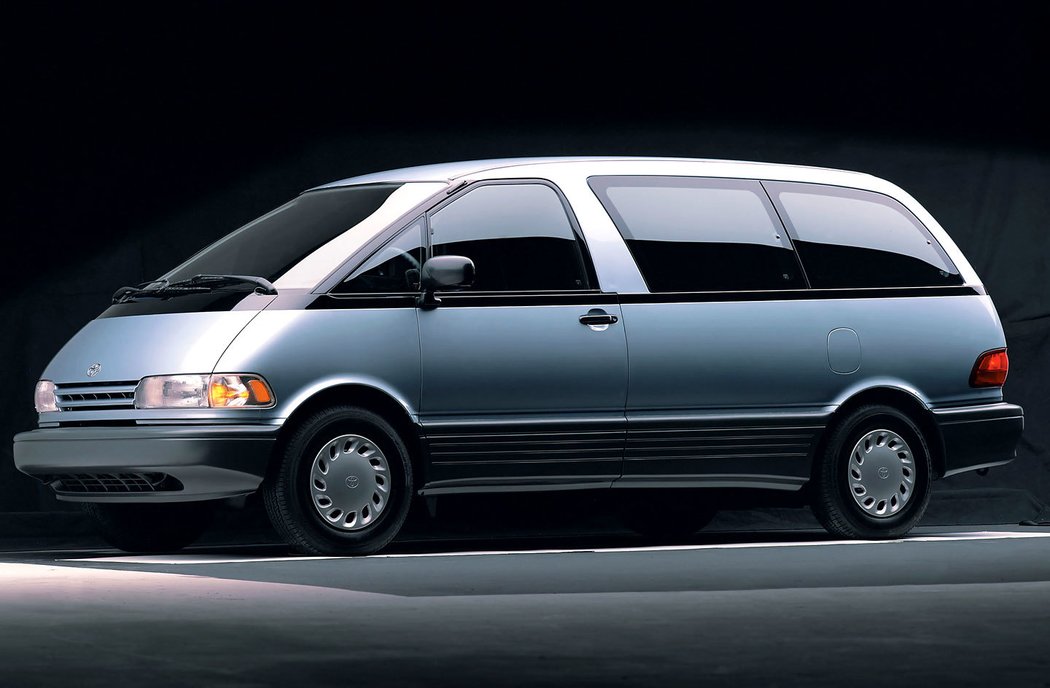 Toyota Previa (1990)