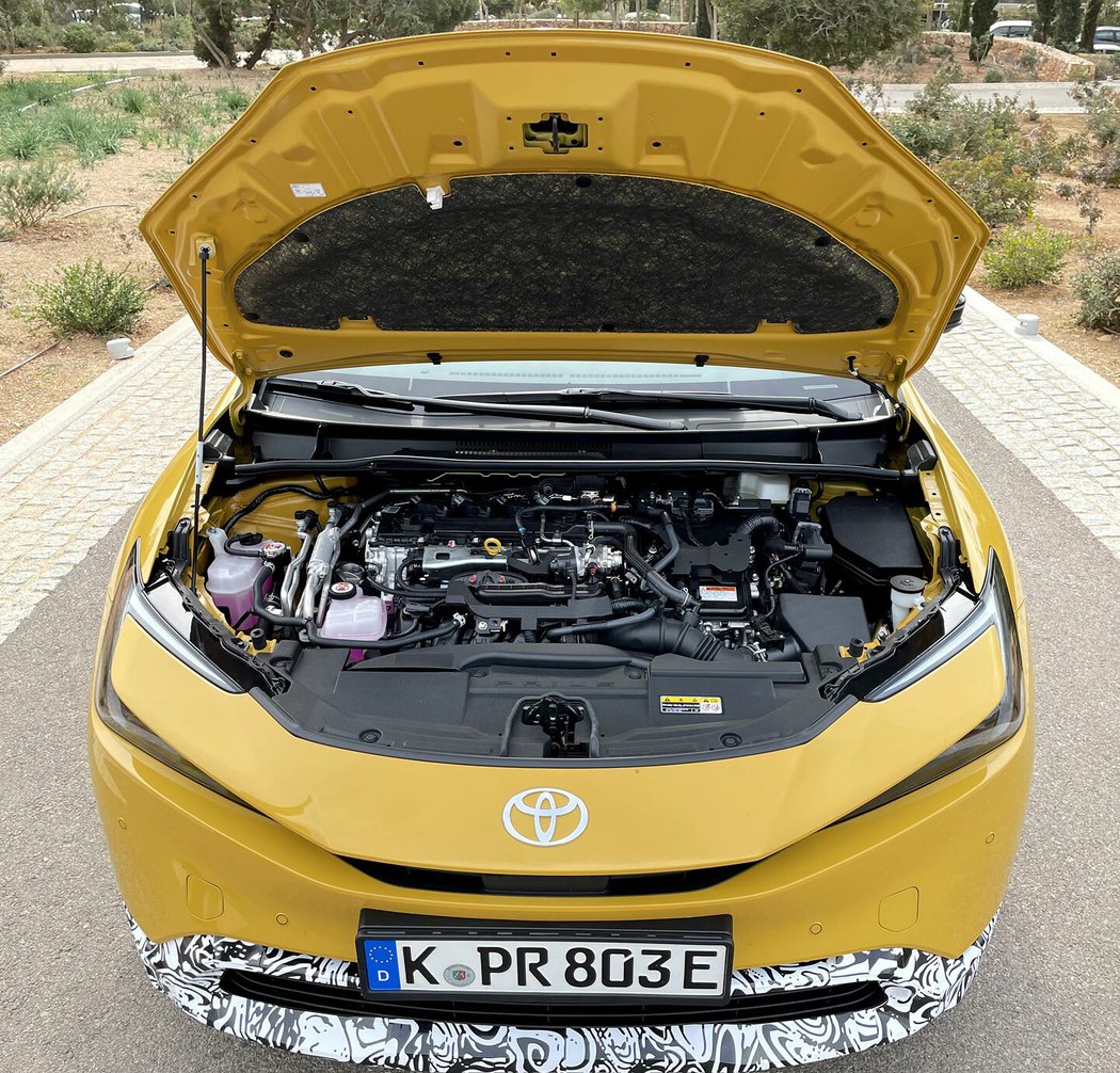 Toyota Prius PHEV