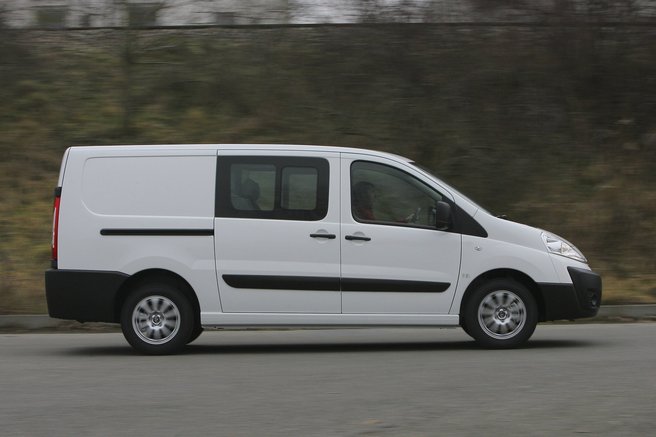 Toyota ProAce L2H1 2.0 D-4D Kombi Van